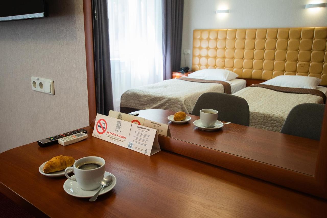 Grand Christer Hotel Киев Екстериор снимка